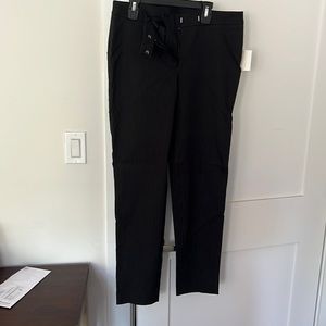 Anne Klein light pinstriped ankle pants. Size 6